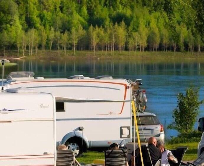 צימר Sikfors Konferens & Fritidsby