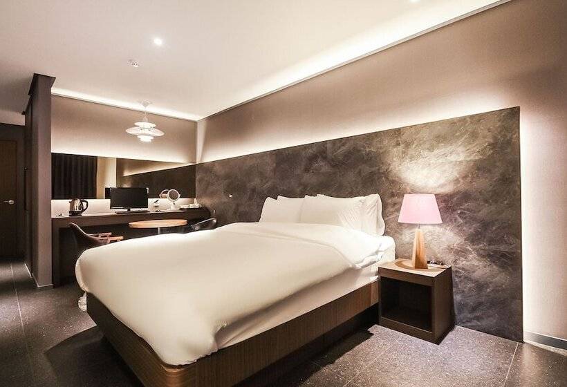 Hamyang Hotel Raon