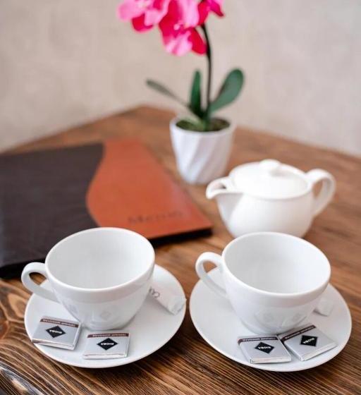 مسافرخانه Aristokrat