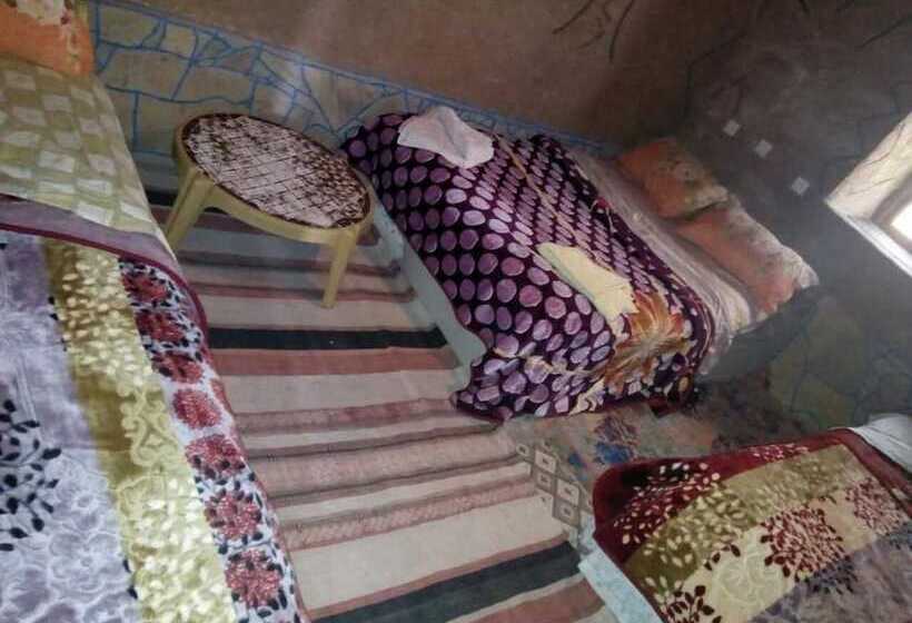 فندق فئة نجمة واحدة Auberge Amazigh