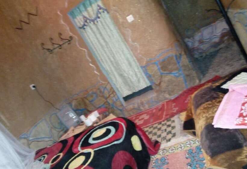 فندق فئة نجمة واحدة Auberge Amazigh