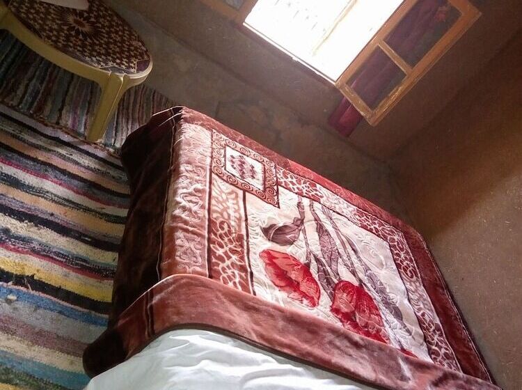 فندق فئة نجمة واحدة Auberge Amazigh