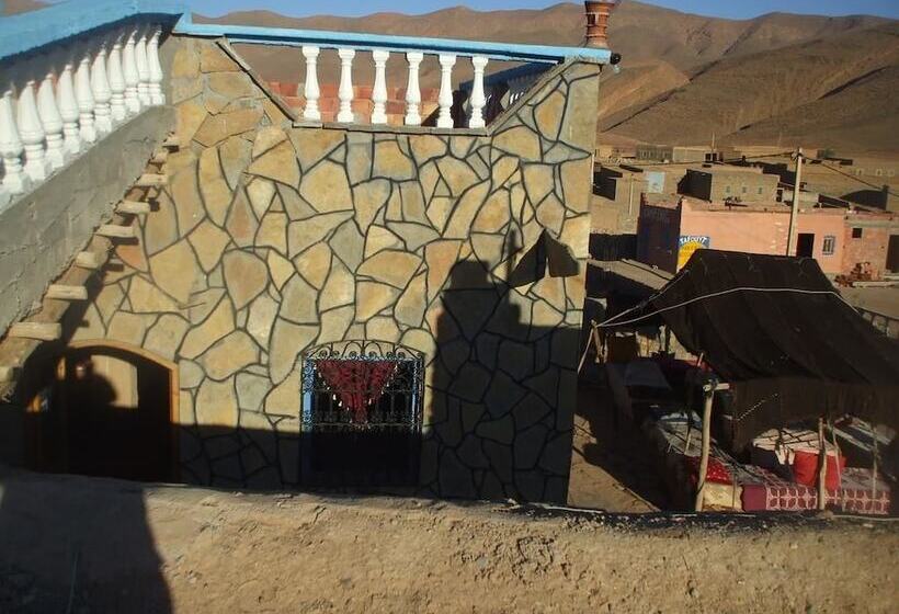 فندق فئة نجمة واحدة Auberge Amazigh