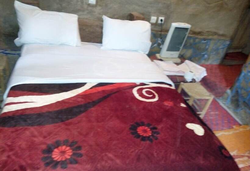 فندق فئة نجمة واحدة Auberge Amazigh