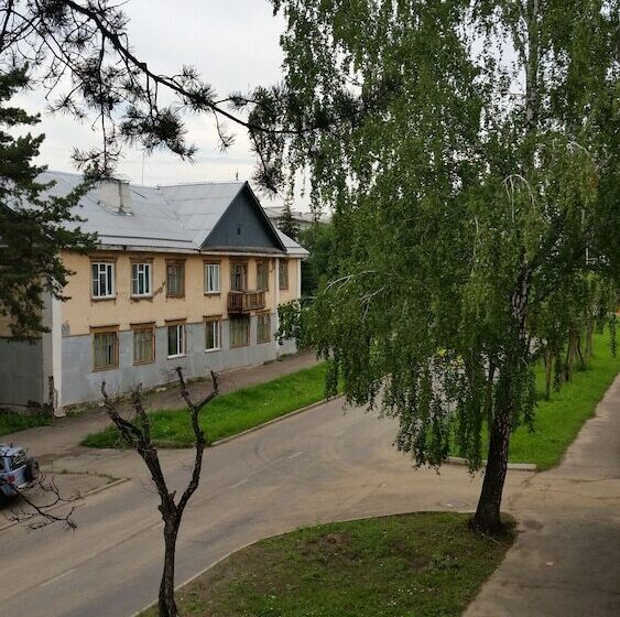 여관 Gostiniy Dom Zheleznogorskiy