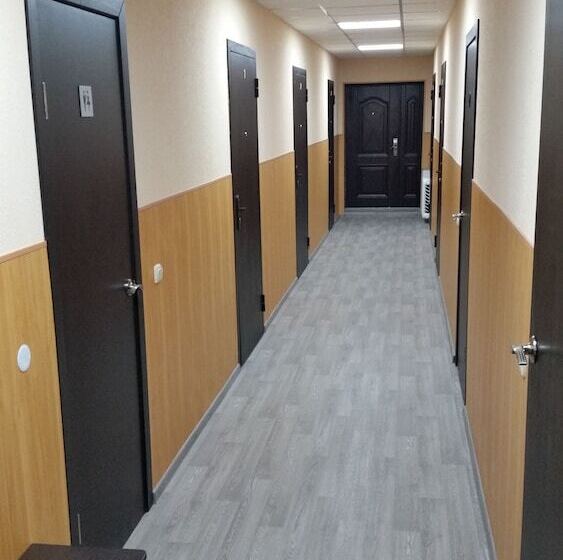 여관 Gostiniy Dom Zheleznogorskiy