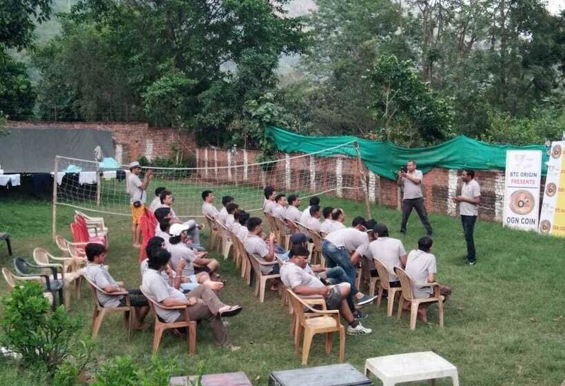 בית מלון כפרי Adb Rooms Adventure Guru