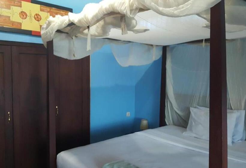 Aman Gati Hotel Lakey