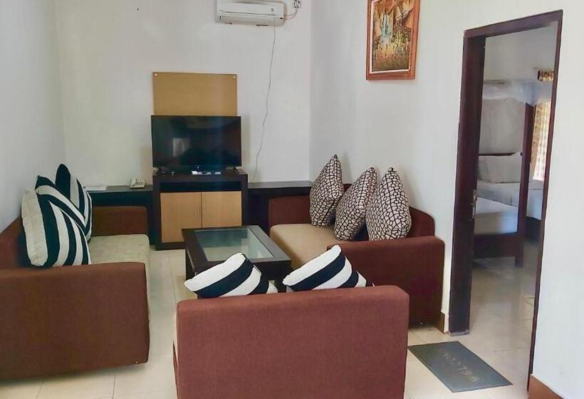 Aman Gati Hotel Lakey