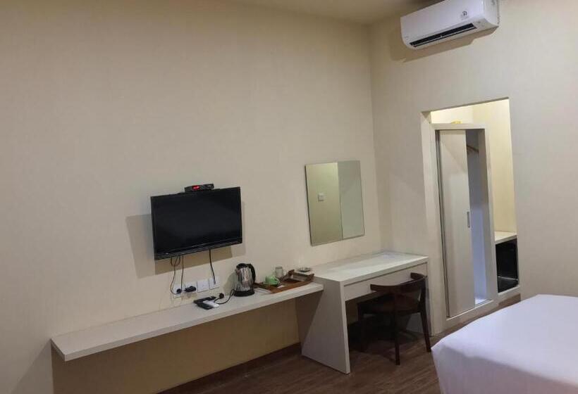 Aman Gati Hotel Lakey