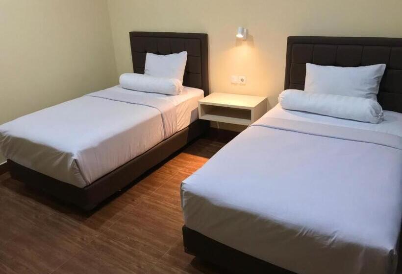 Aman Gati Hotel Lakey