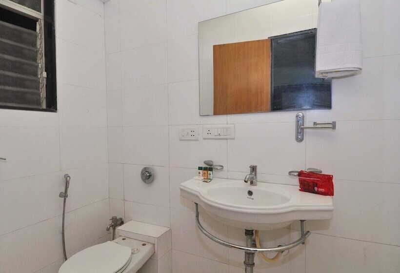 Отель Apartment Pentagon Group By Oyo Rooms