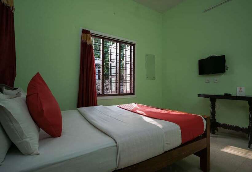ホテル Aruvi Annex By Oyo Rooms