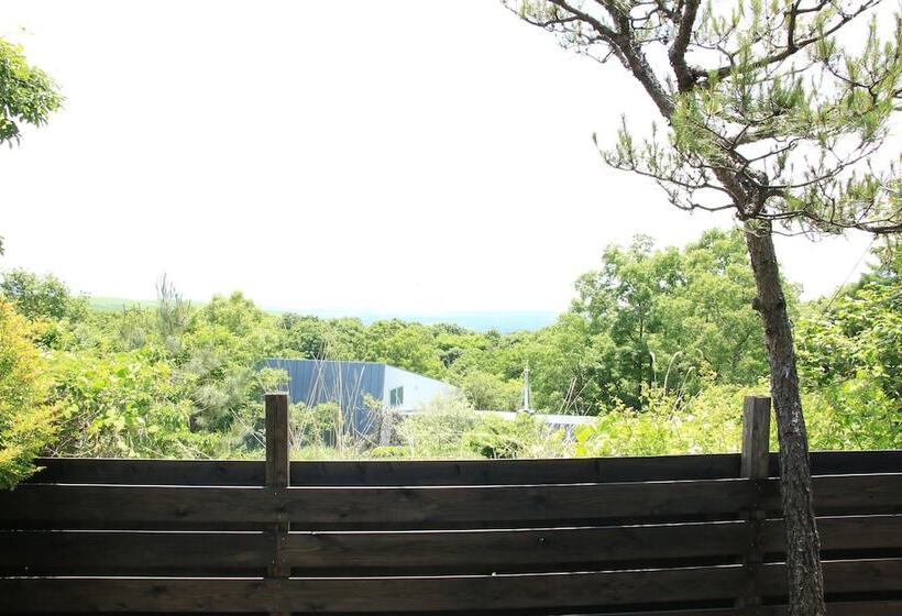 Отель Auberge A Ma Façon