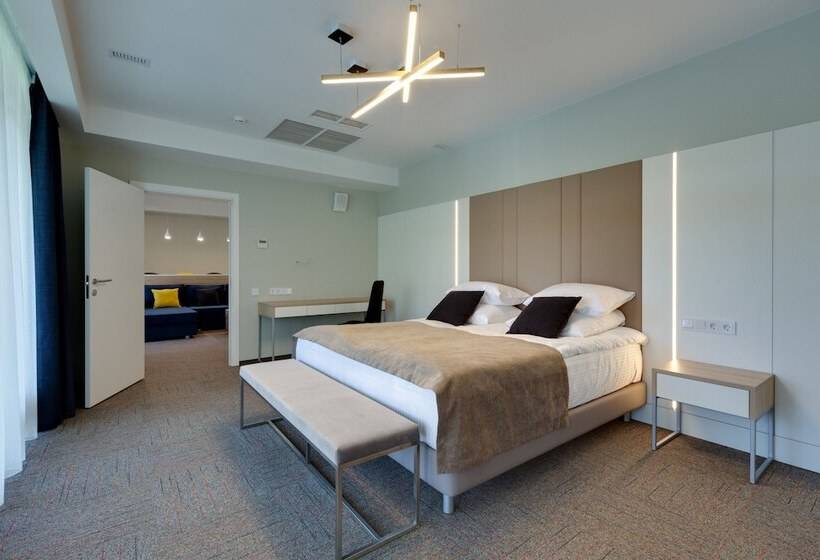 酒店 Aurora Club Spa Resort