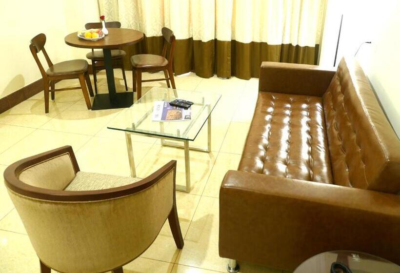 Hotel Avs Imperiaa   Karaikal