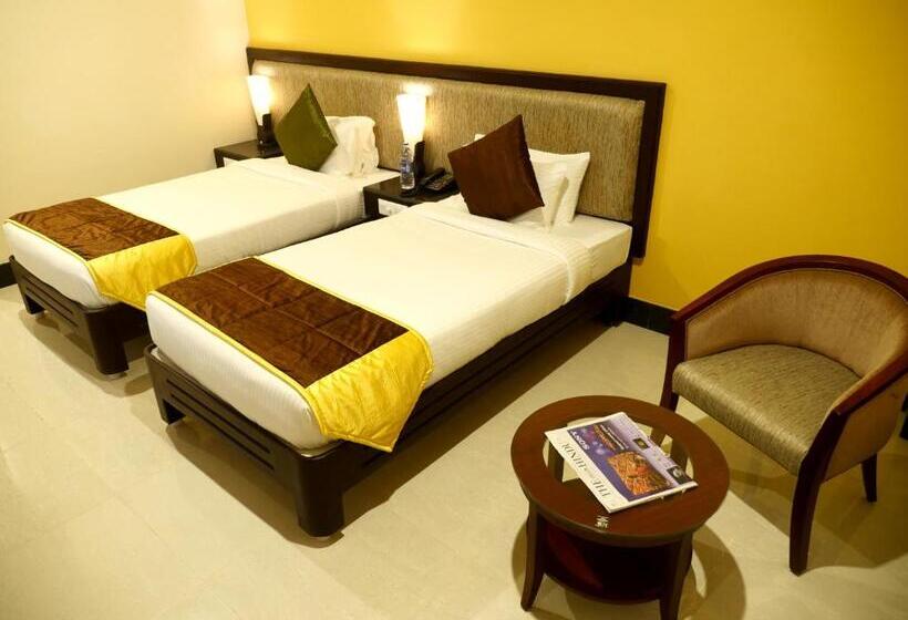 Hotel Avs Imperiaa   Karaikal