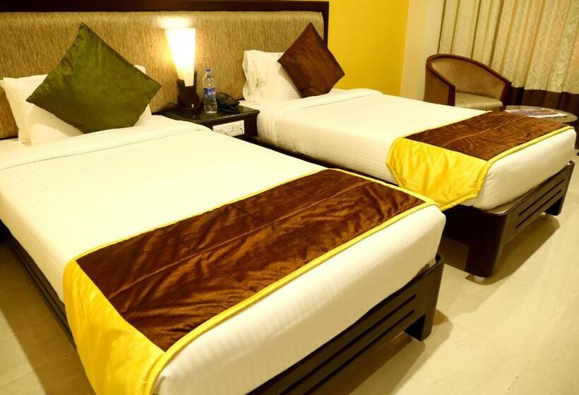 Hotel Avs Imperiaa   Karaikal