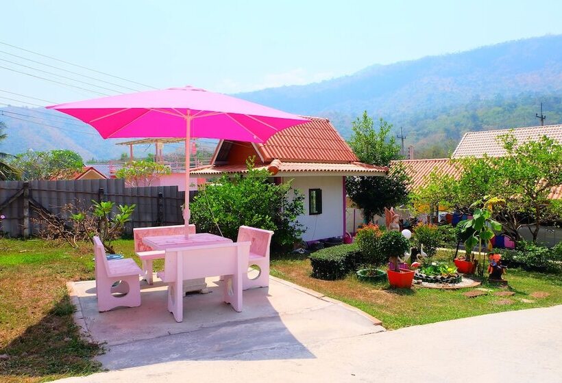 هتل Baan Waraporn Resort
