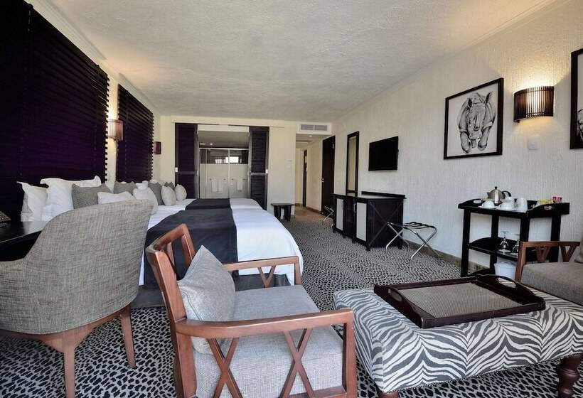 ホテル Bakubung Self Catering Chalets