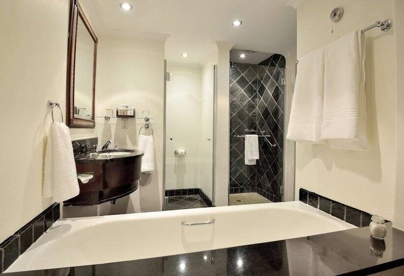 ホテル Bakubung Self Catering Chalets