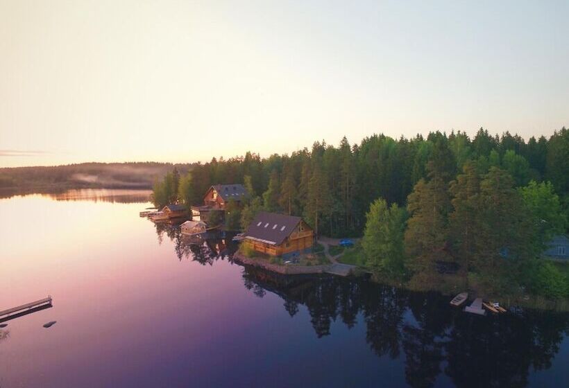 בית מלון כפרי Baza Otdykha Tapiola