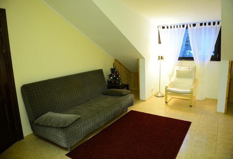 בית מלון כפרי Baza Otdykha Tapiola