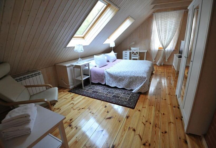 בית מלון כפרי Baza Otdykha Tapiola