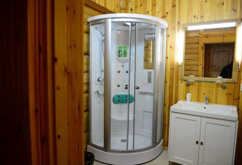 בית מלון כפרי Baza Otdykha Tapiola