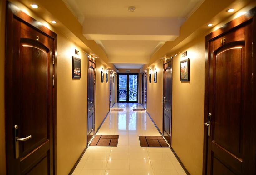 בית מלון כפרי Baza Otdykha Tapiola