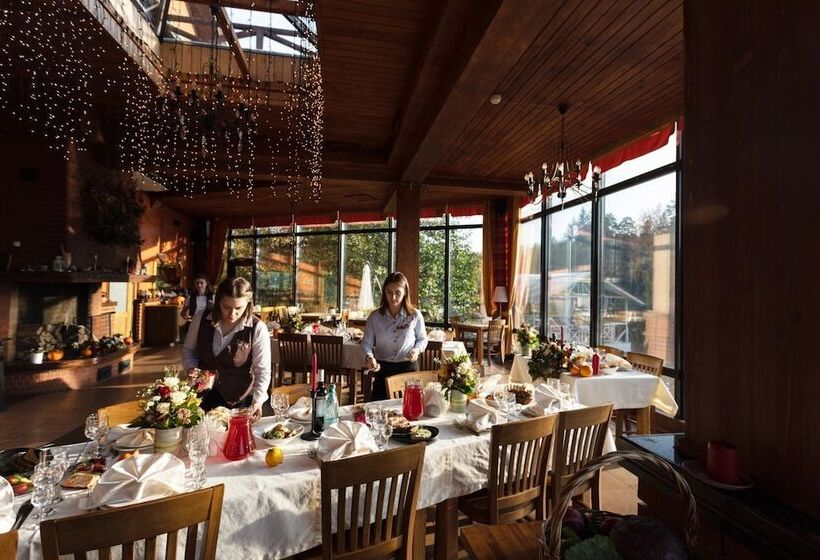 בית מלון כפרי Baza Otdykha Tapiola