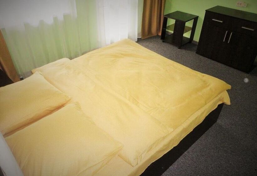 בית מלון כפרי Baza Otdykha Volna