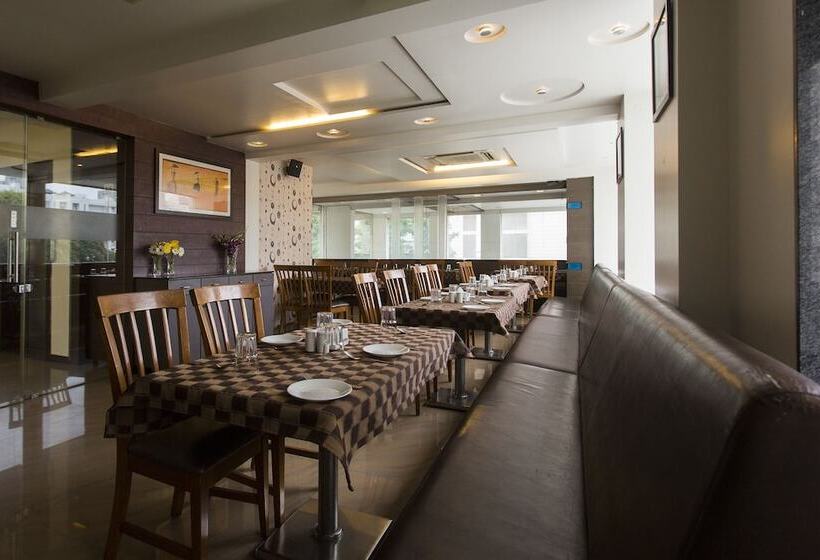فندق Bhagyashree Executive By Oyo Rooms