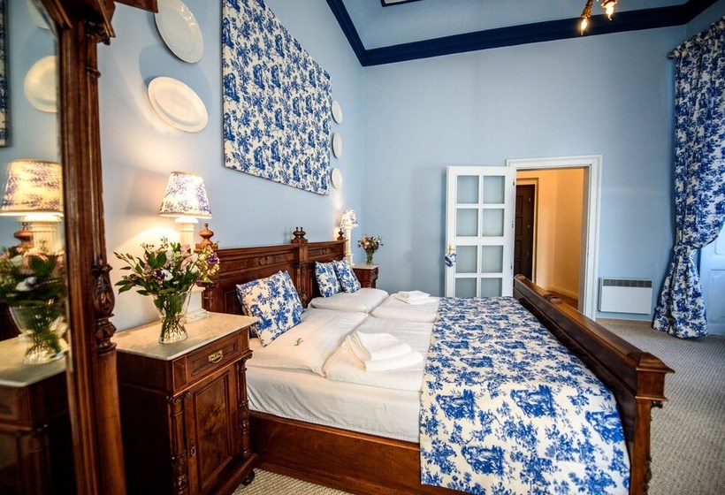 Отель Chateau Hostačov