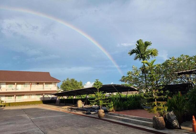 בית מלון כפרי Chiangkham Grand Villa   Sha Certified