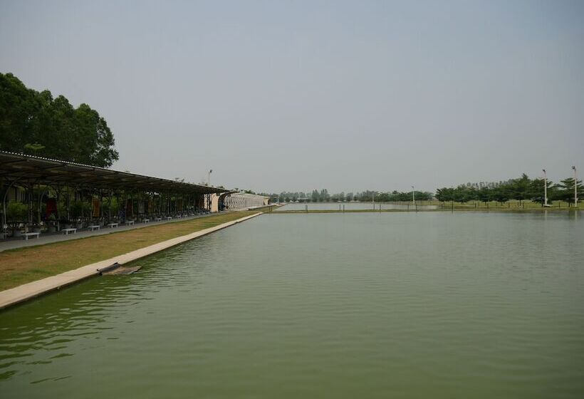 فندق Chomyieam Fishingpark Resort