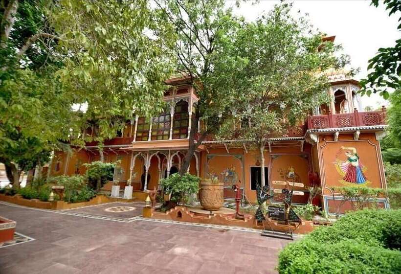 בית מלון כפרי Chouki Dhani Resort