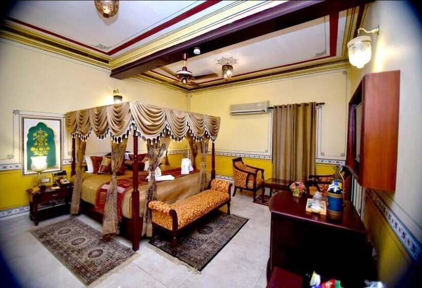 Отель Chouki Dhani Resort