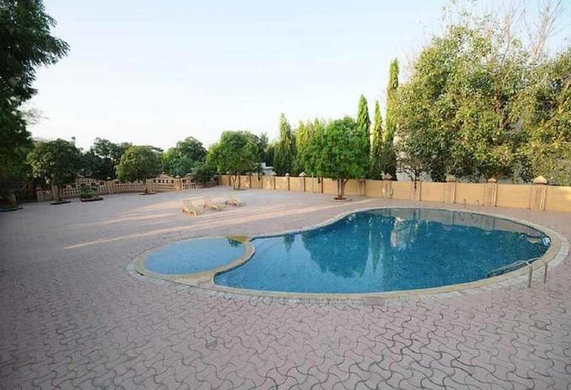 Отель Chouki Dhani Resort