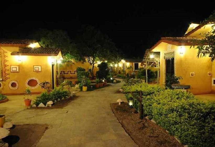 בית מלון כפרי Chouki Dhani Resort