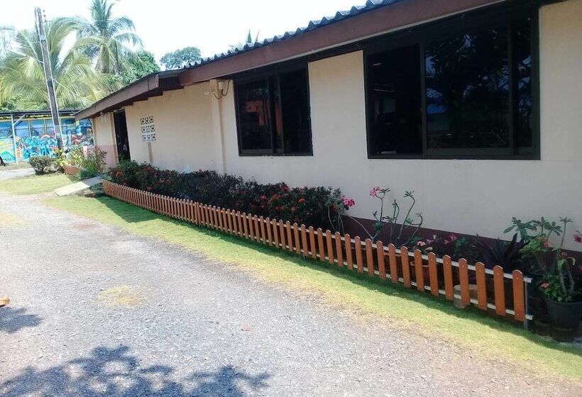 호텔 Chuttong Resort