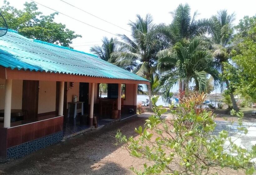 호텔 Chuttong Resort