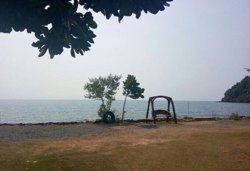 호텔 Chuttong Resort