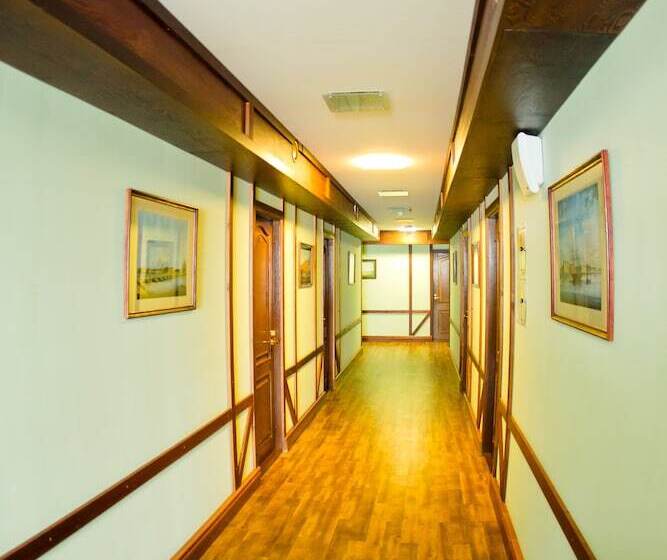 酒店 Country Club Pihtovoe