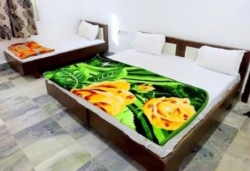 בית מלון כפרי Dev Villa