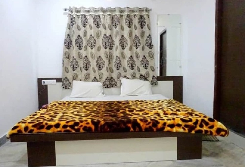 בית מלון כפרי Dev Villa