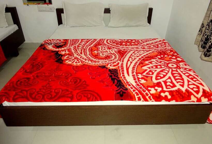 בית מלון כפרי Dev Villa