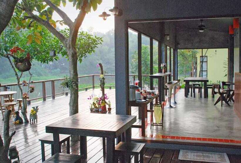 Szálloda Doembang Villa