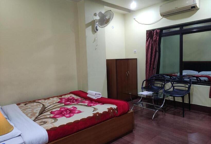 בית מלון כפרי Dooars Mountain