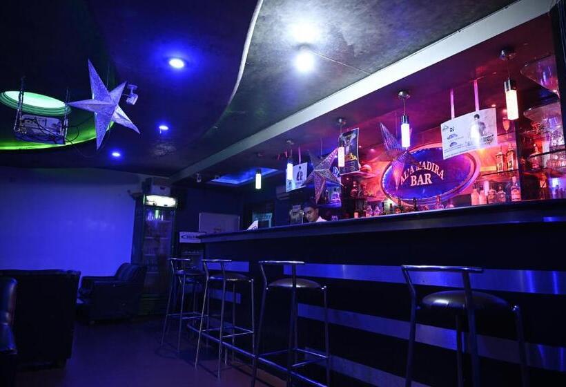 בית מלון כפרי Dooars Mountain